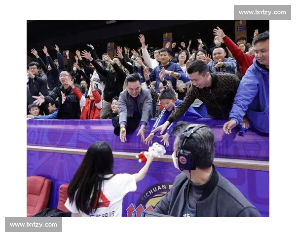 激烈对决再现赛场精彩瞬间篮球迷狂热追踪报道